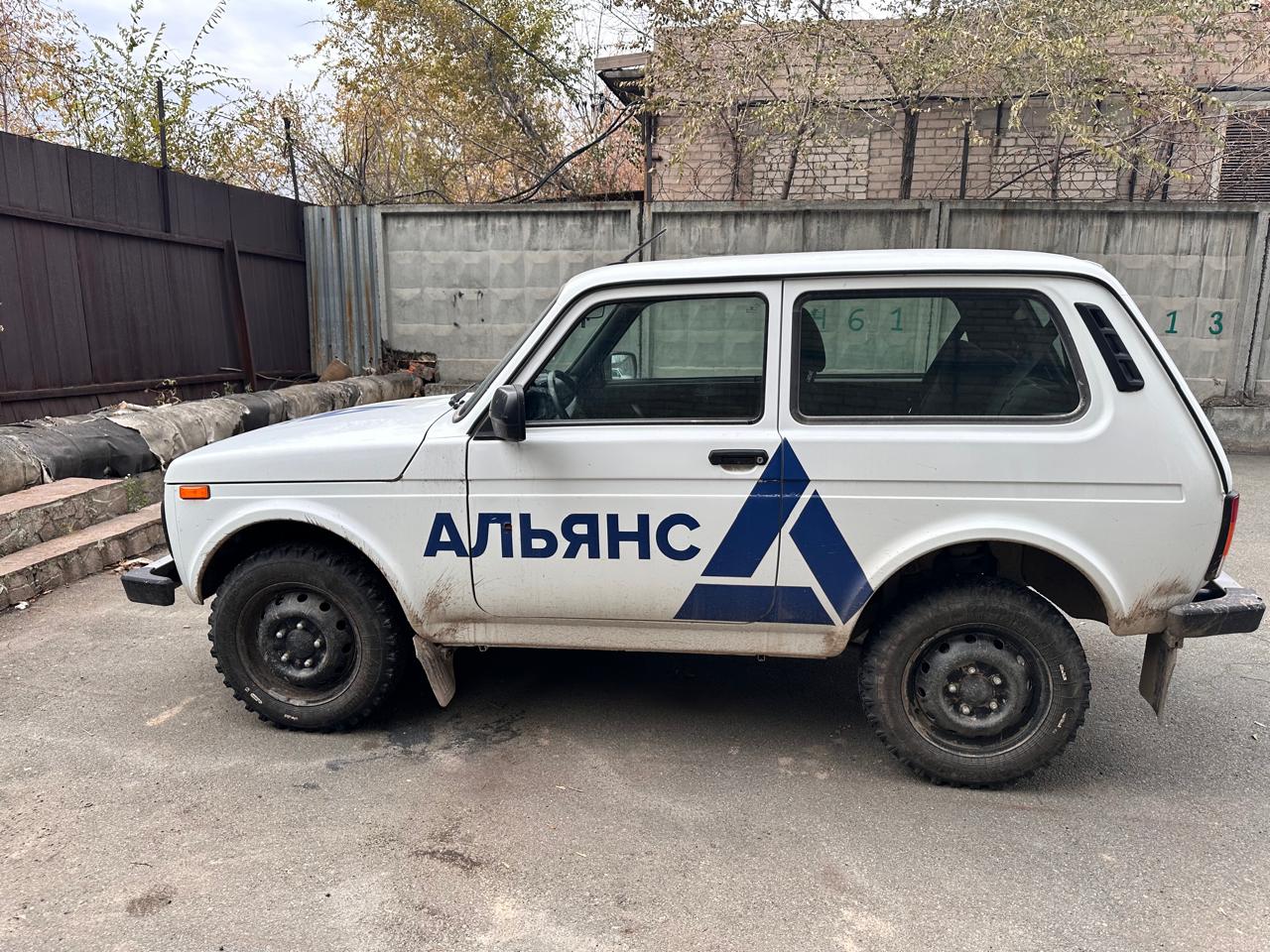 Автомобиль LADA Niva 4х4; XTA212140R257971