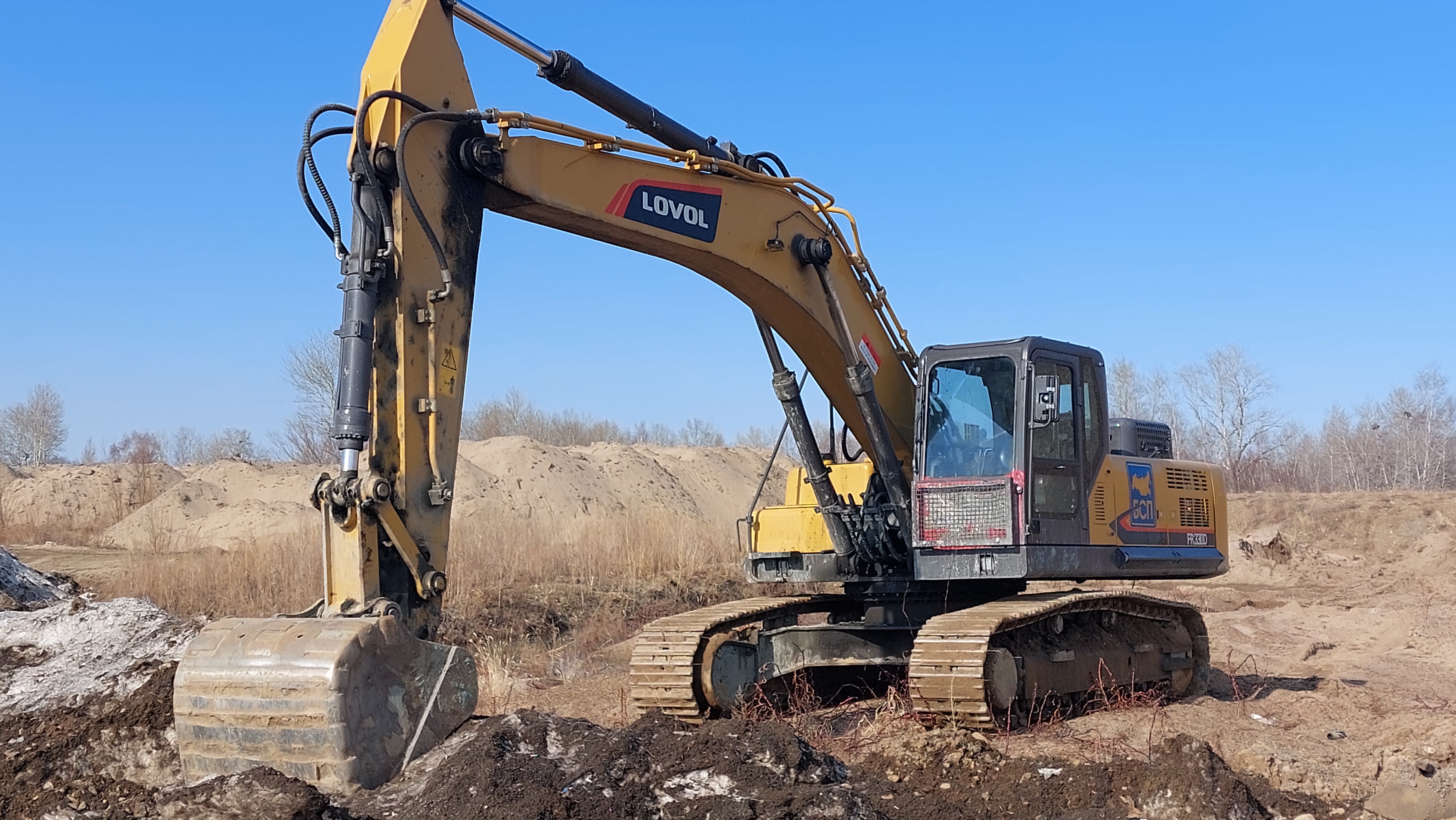 Экскаватор LOVOL FR330D
