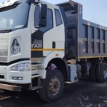 Самосвал FAW J6 (6х4); LFWKVXPP1M1F51325